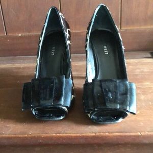 Leather giraffe print spike heels!